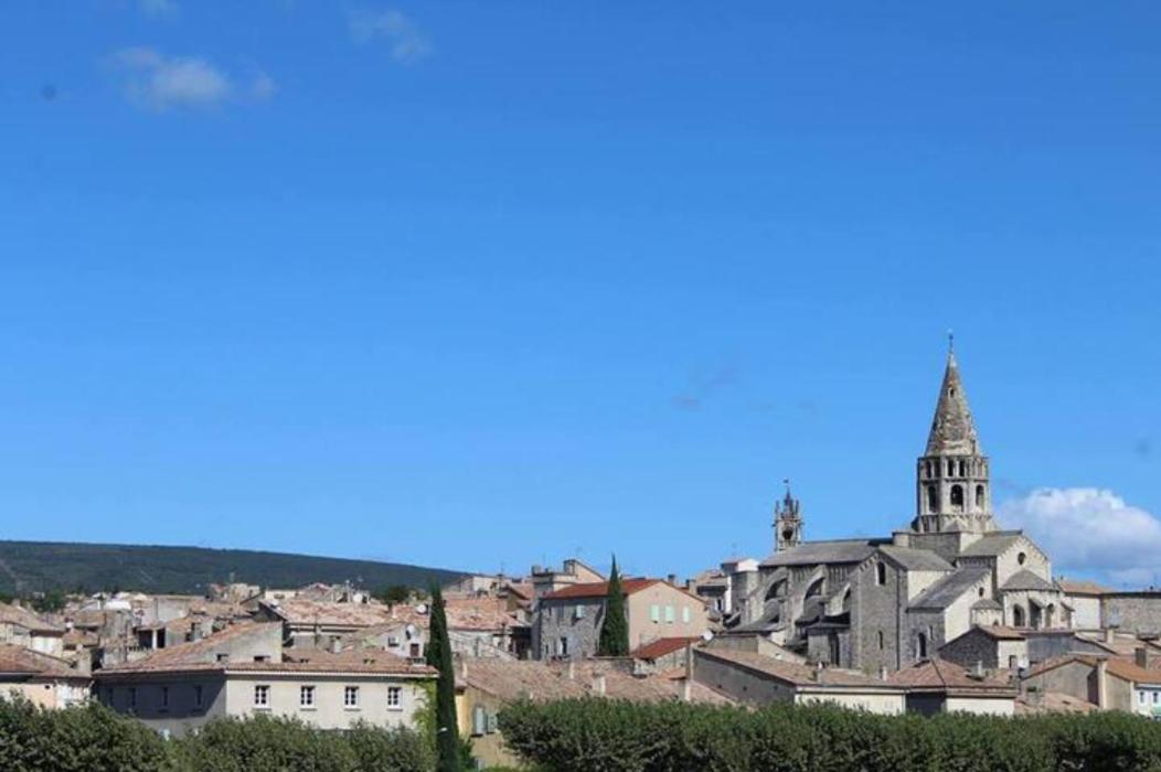 Au Mas D'Emma Βίλα Bourg-Saint-Andéol Εξωτερικό φωτογραφία
